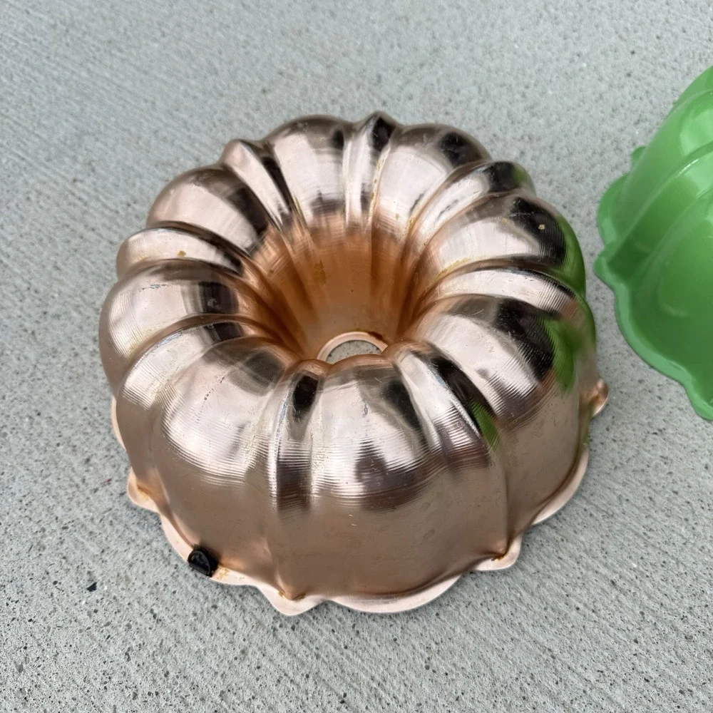 Vintage Copper & Green Bundt Jello Mold Cake Pans Set of 2 Baking Kitchen Decor